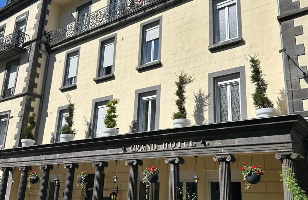 Le Grand Hôtel Mont Dore-1